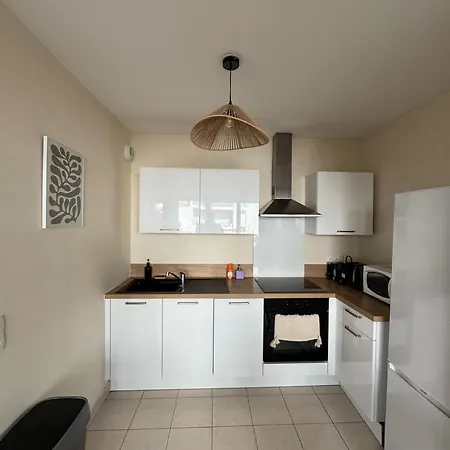 M2 Disney Home Hyper Centre Montévrain Extérieur photo